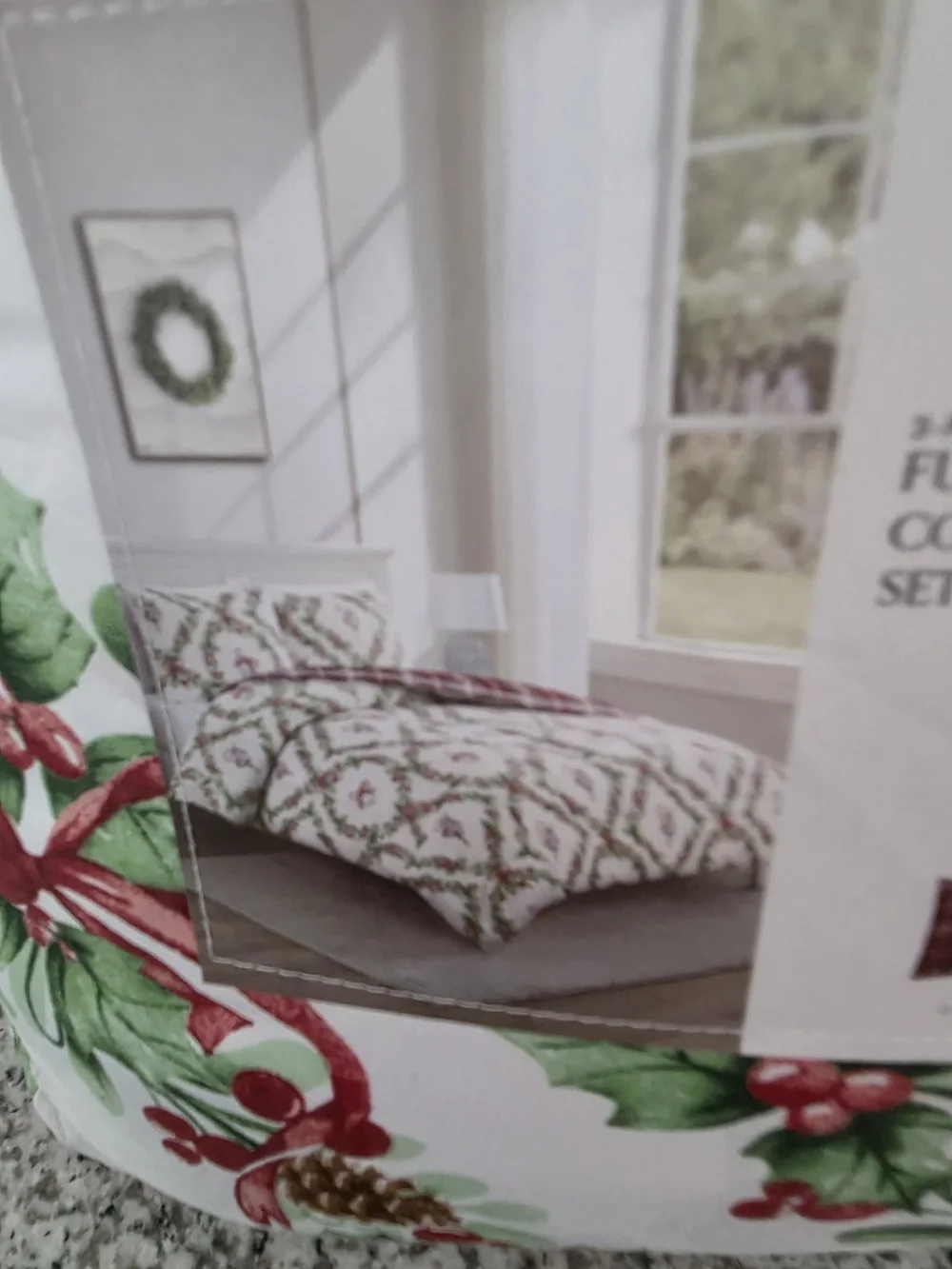 WH Home Holiday Reversible Comforter Set in Red & Green